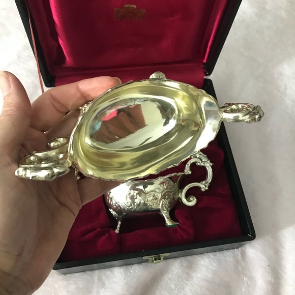 Collectible Silver Stamped Silver Plated Cream Sugar Set w Deluxe Box vintage - Picture 7 of 16